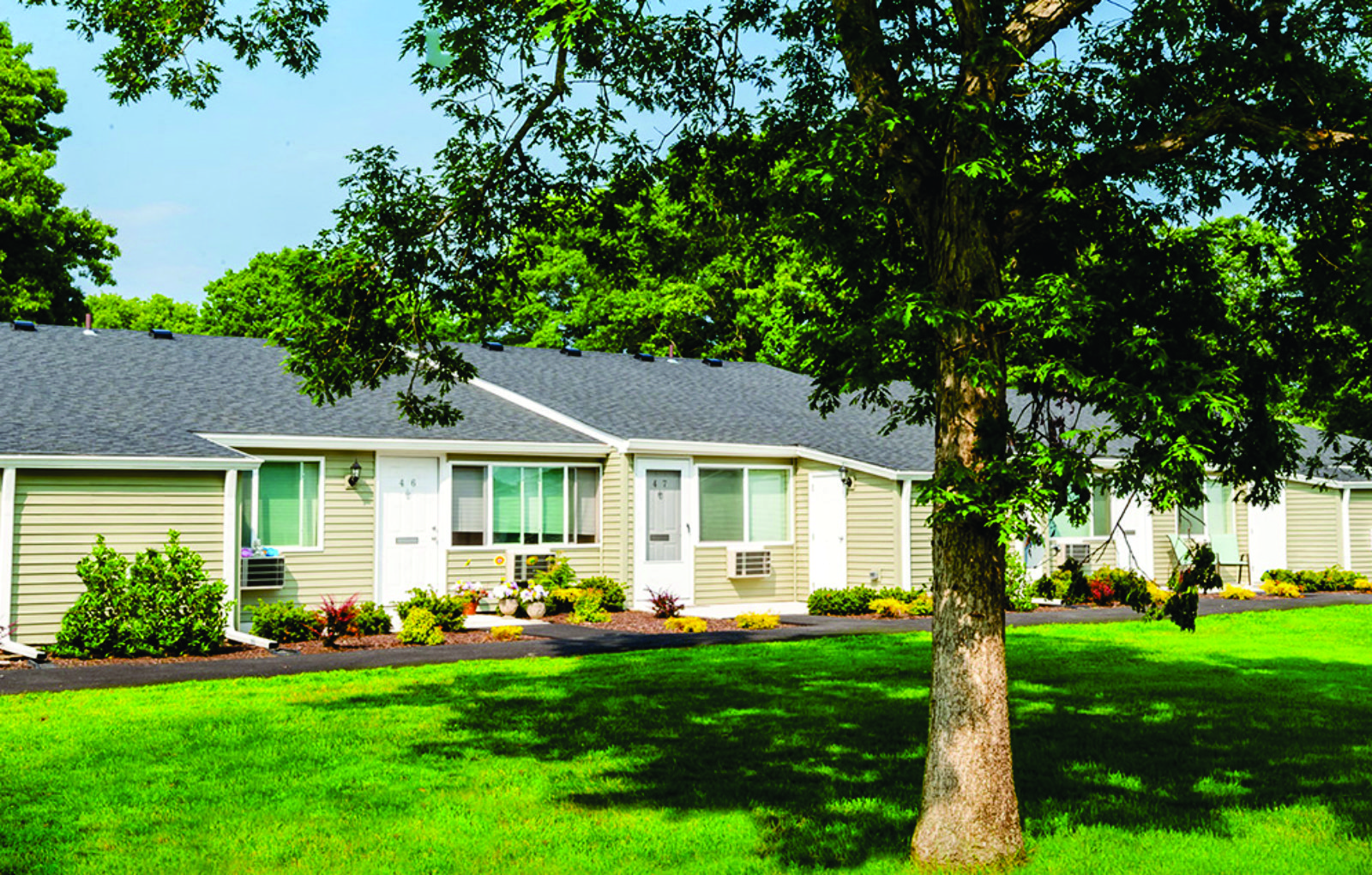 Manorville Apartments Villas at Pine Hills Luxury Apartments